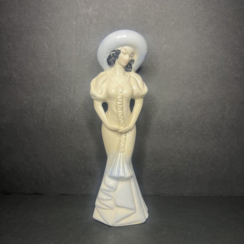 VTG Greenbrier Porcelain Le Belle du Bal LLadro Style Victorian Lady Figurine 7"